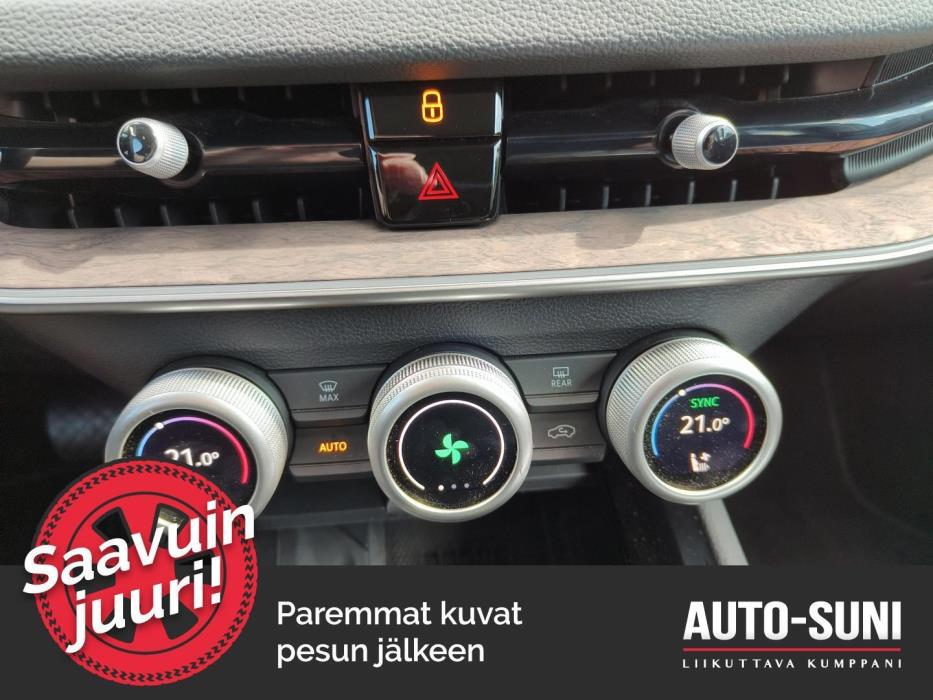 SKODA Superb 2025