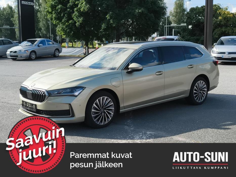 SKODA Superb 2025