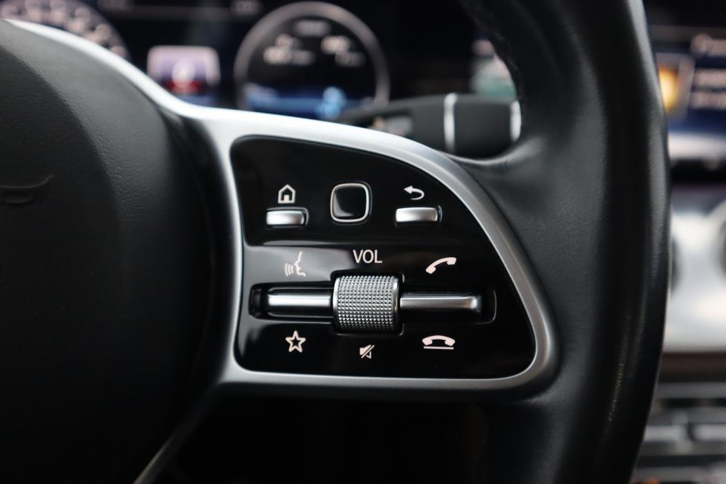 MERCEDES-BENZ E 2019