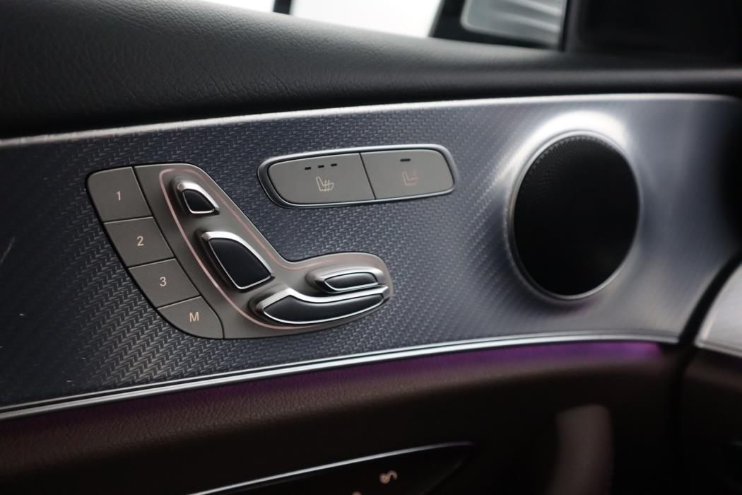 MERCEDES-BENZ E 2019