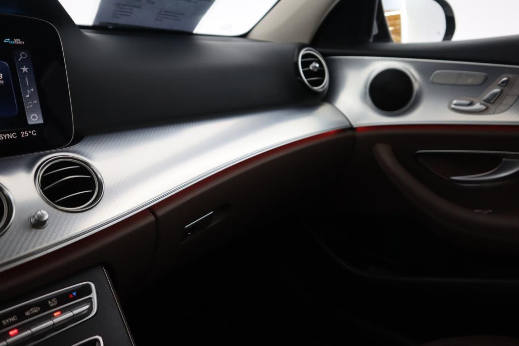 MERCEDES-BENZ E 2019