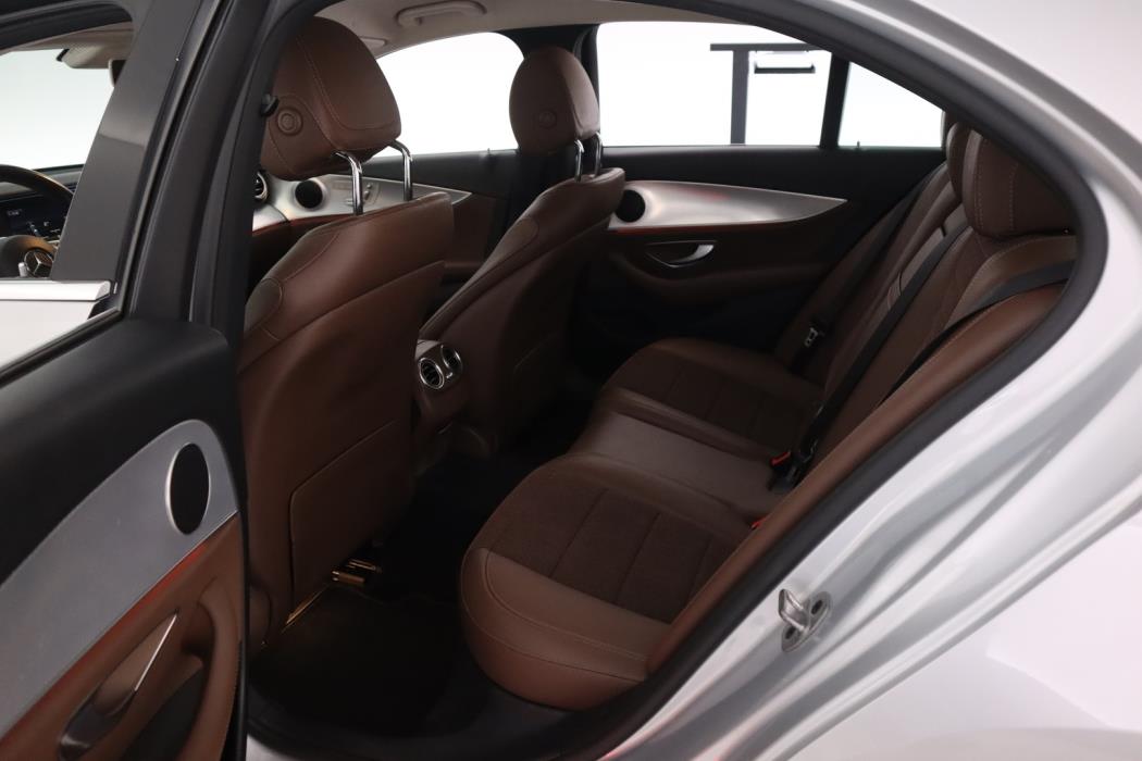 MERCEDES-BENZ E 2019