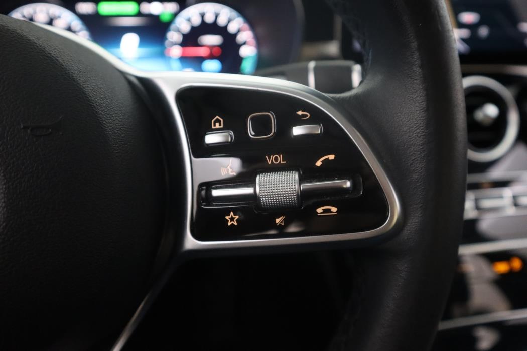 MERCEDES-BENZ C 2020