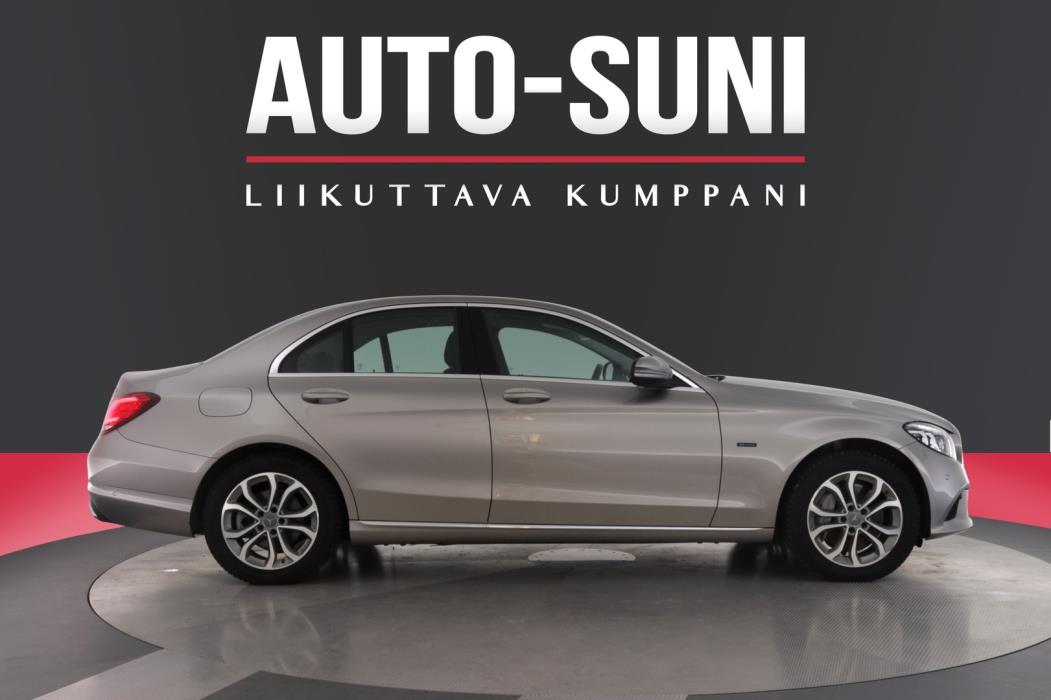 MERCEDES-BENZ C 2020