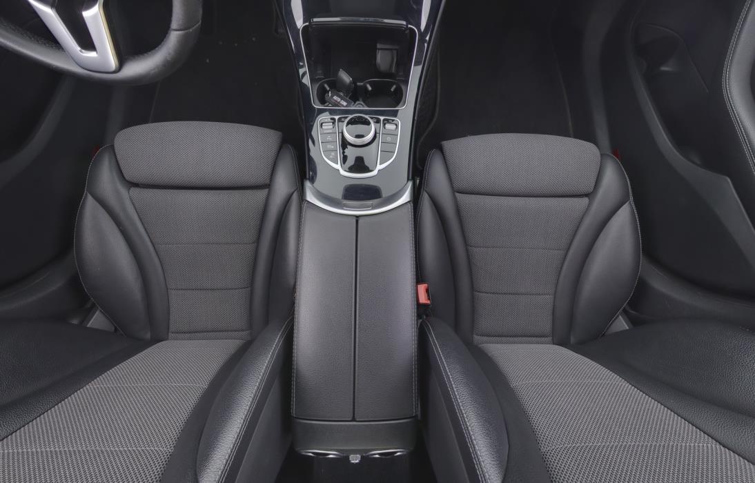 MERCEDES-BENZ C 2020