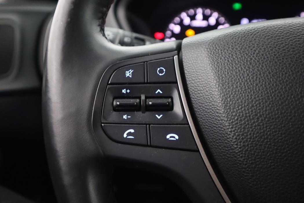 HYUNDAI i20 Hatchback 2019