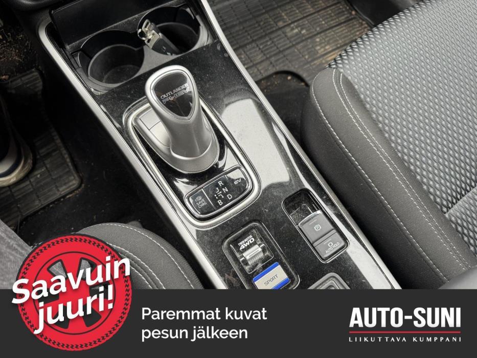 MITSUBISHI Outlander PHEV 2020