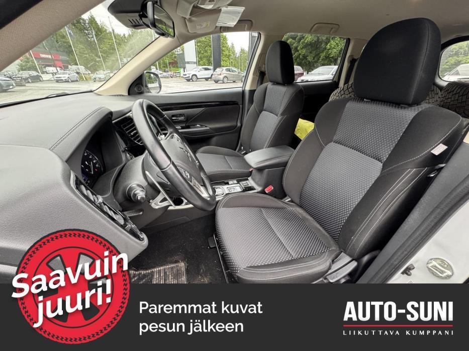 MITSUBISHI Outlander PHEV 2020