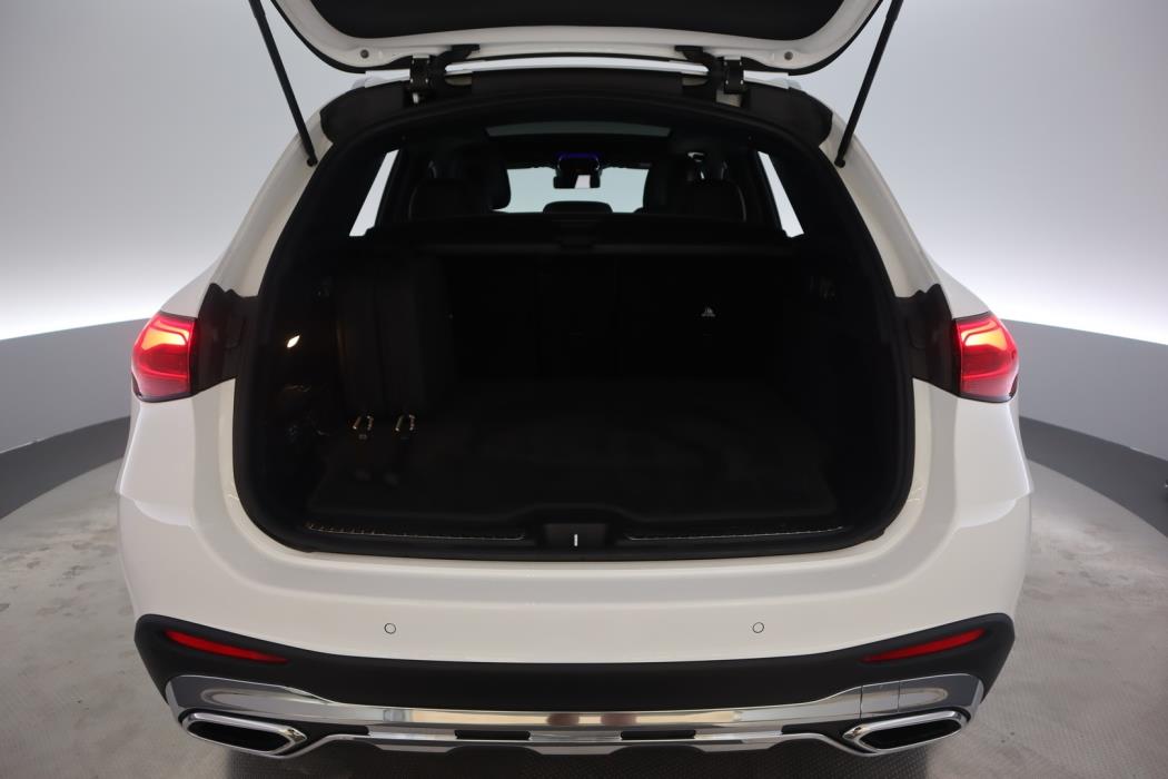 MERCEDES-BENZ GLC 2023