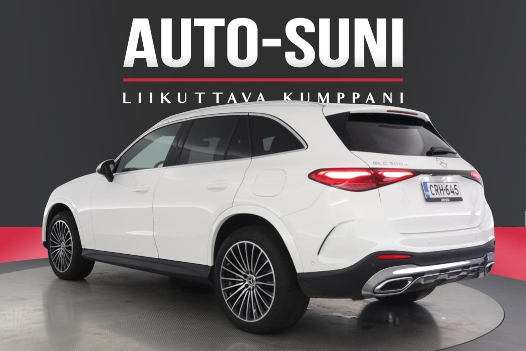 MERCEDES-BENZ GLC 2023