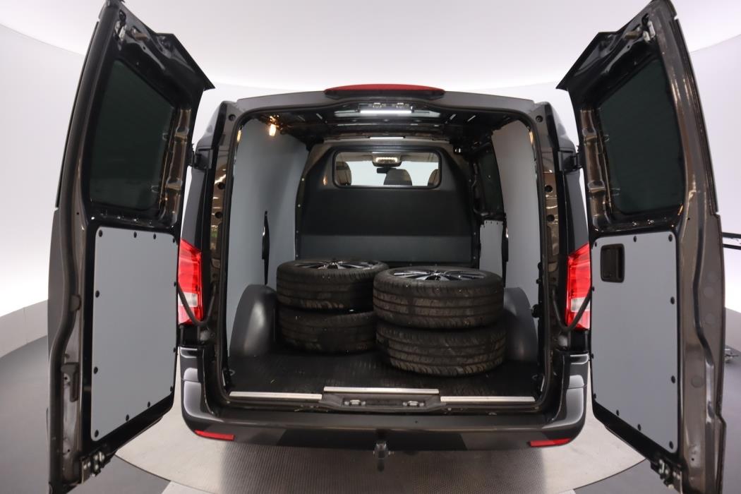 MERCEDES-BENZ Vito 2024