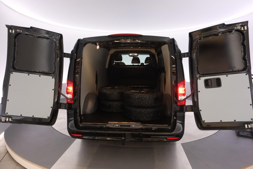MERCEDES-BENZ Vito 2025