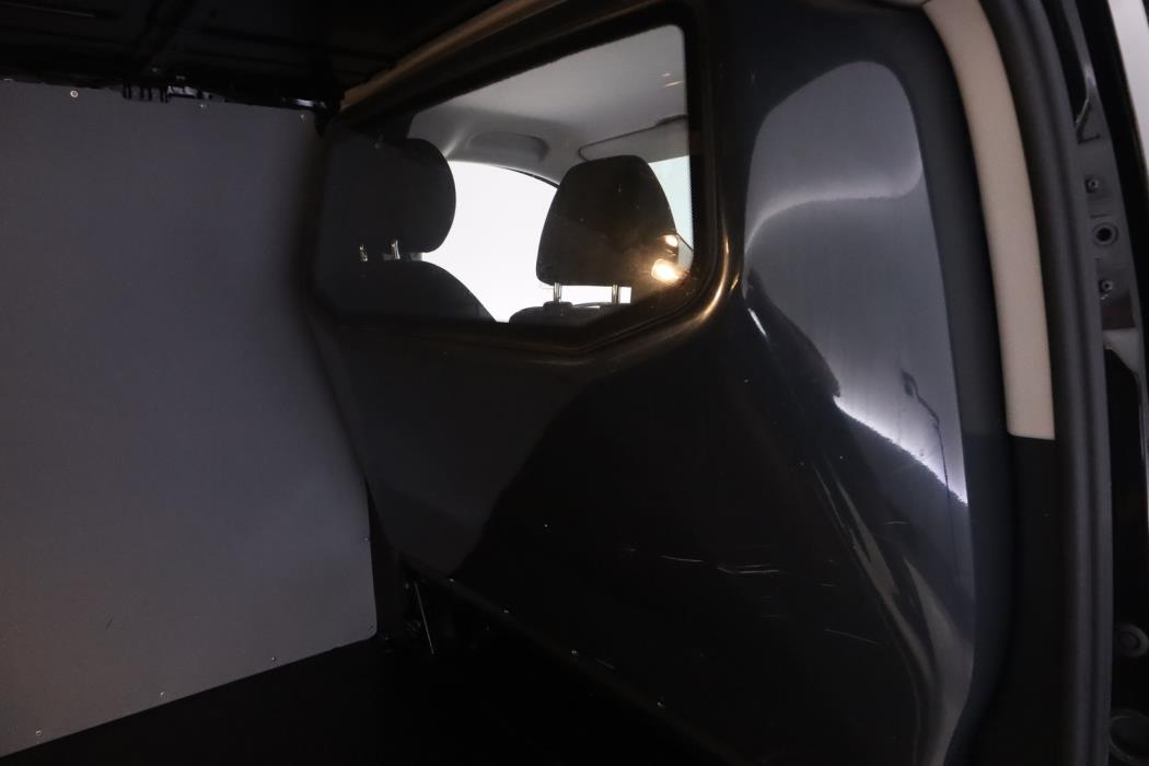 MERCEDES-BENZ Vito 2025