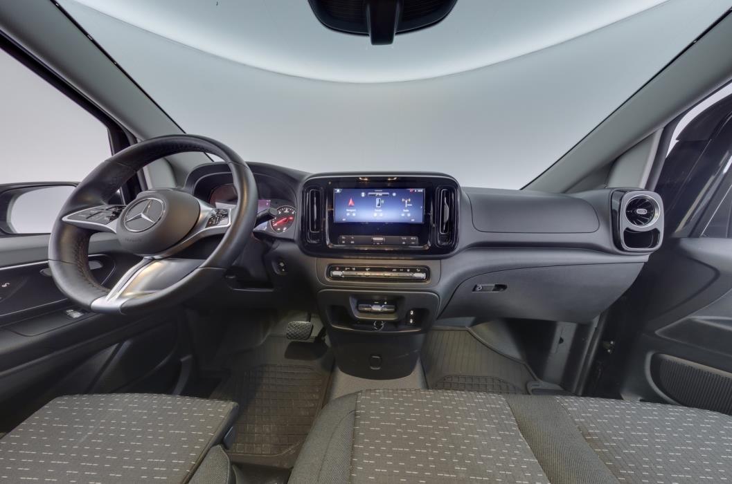 MERCEDES-BENZ Vito 2025