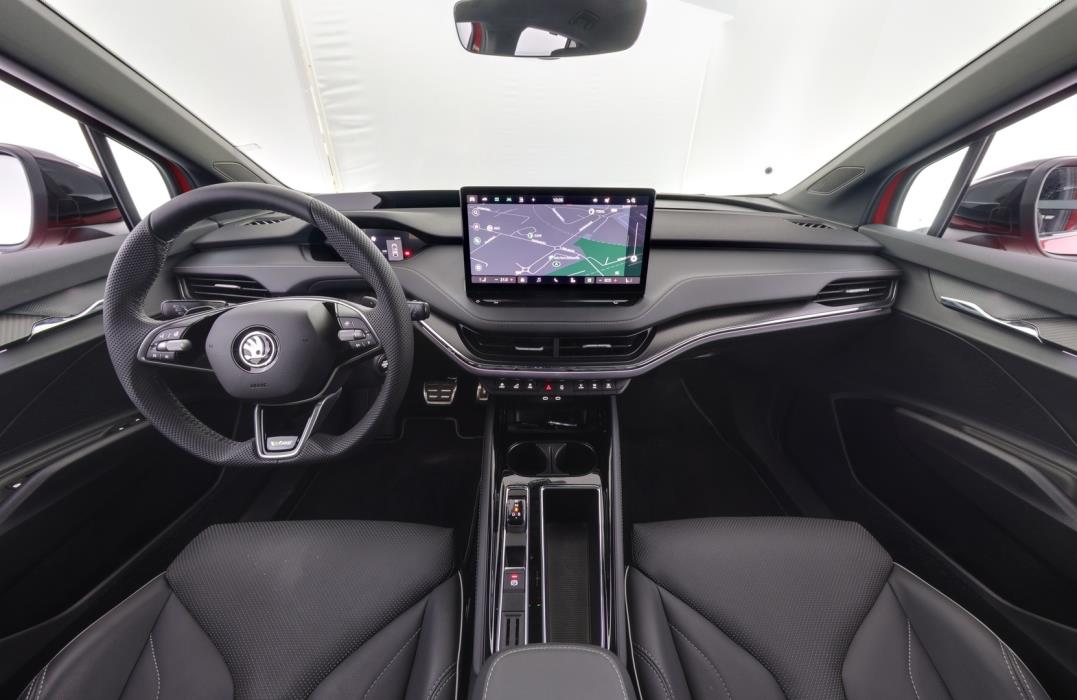 SKODA Enyaq 2025