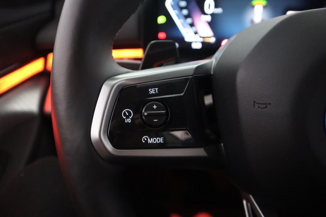 BMW i5 2025
