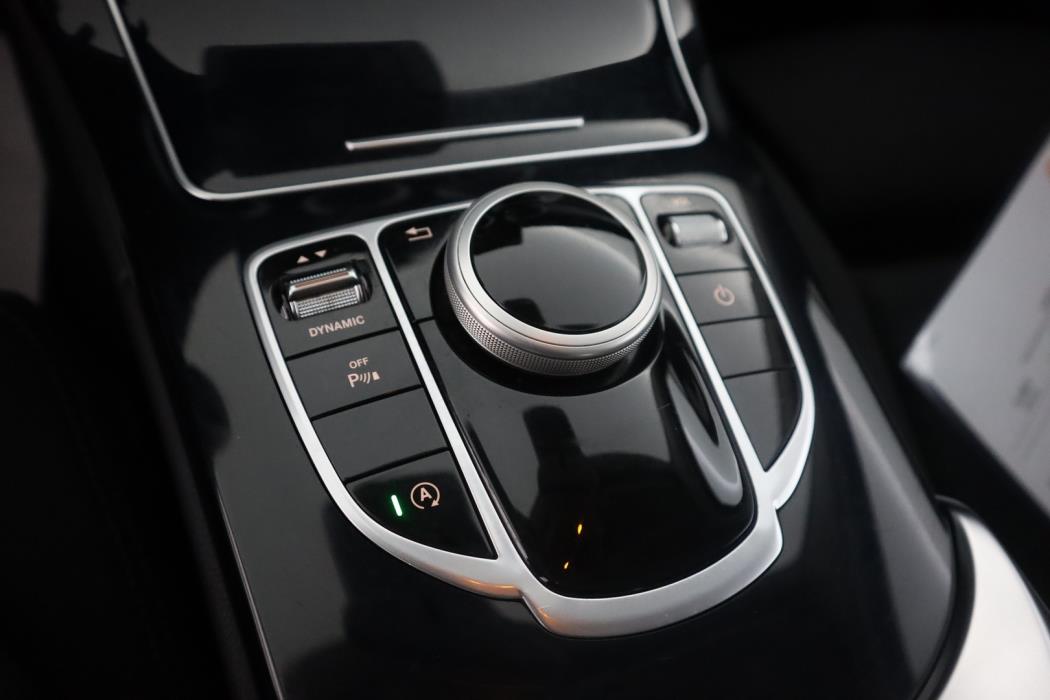 MERCEDES-BENZ C 2017