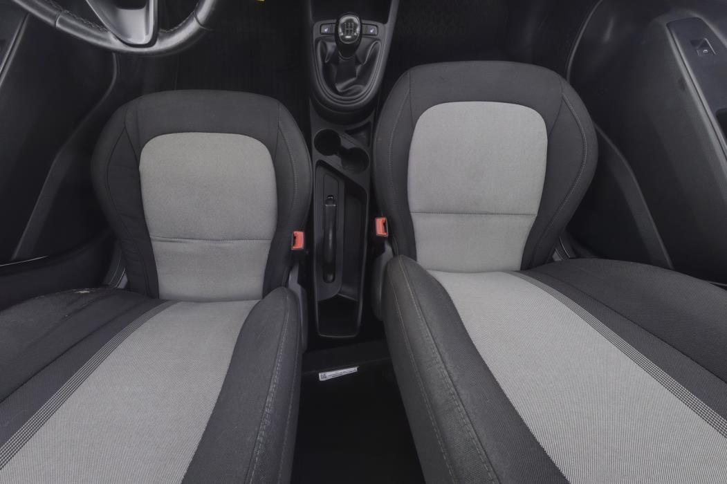 HYUNDAI i10 2021