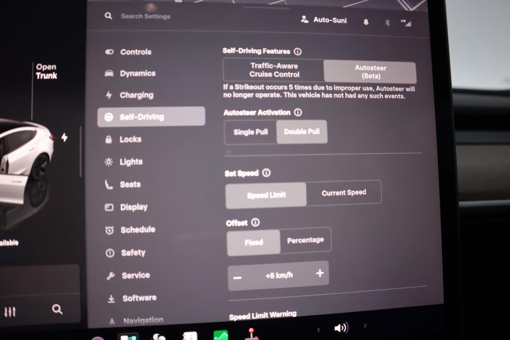 TESLA Model 3 2023