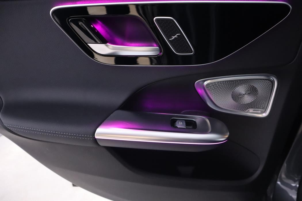 MERCEDES-BENZ C 2022