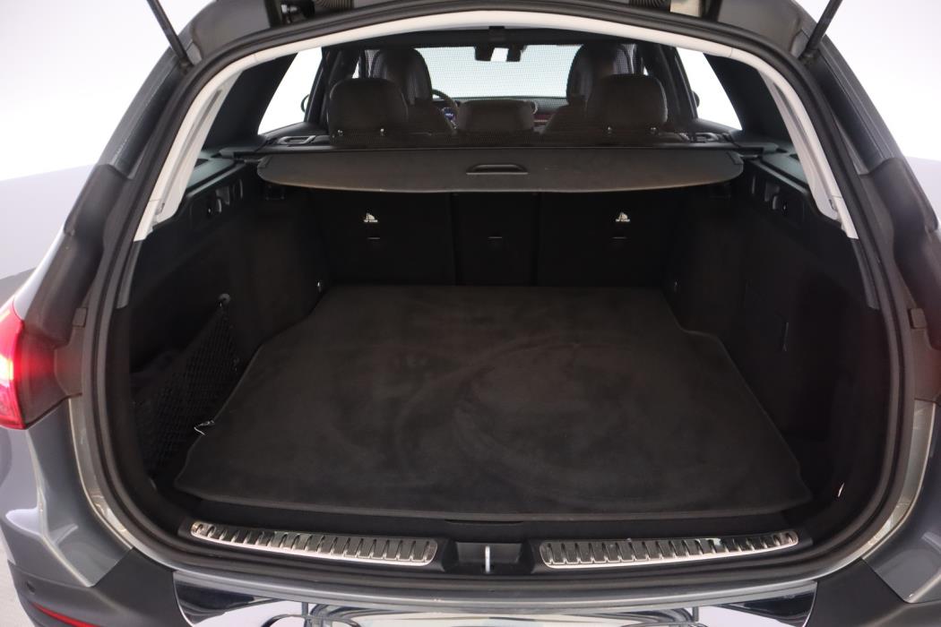 MERCEDES-BENZ C 2022