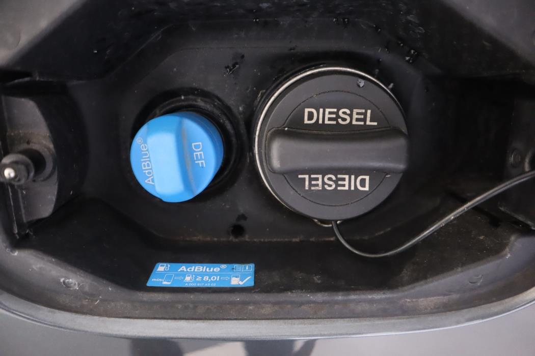 MERCEDES-BENZ C 2022