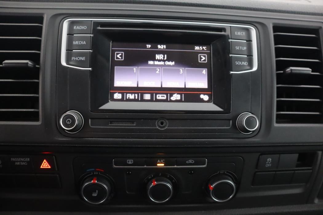 VOLKSWAGEN Transporter 2016