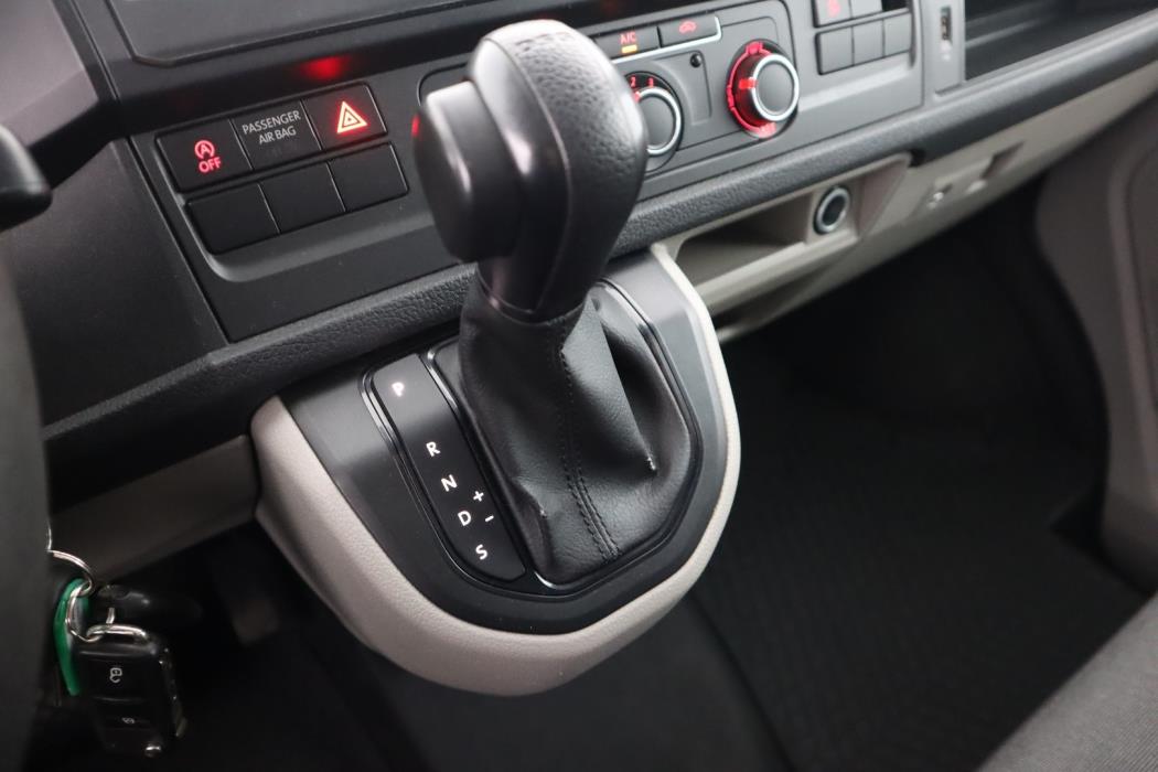 VOLKSWAGEN Transporter 2016