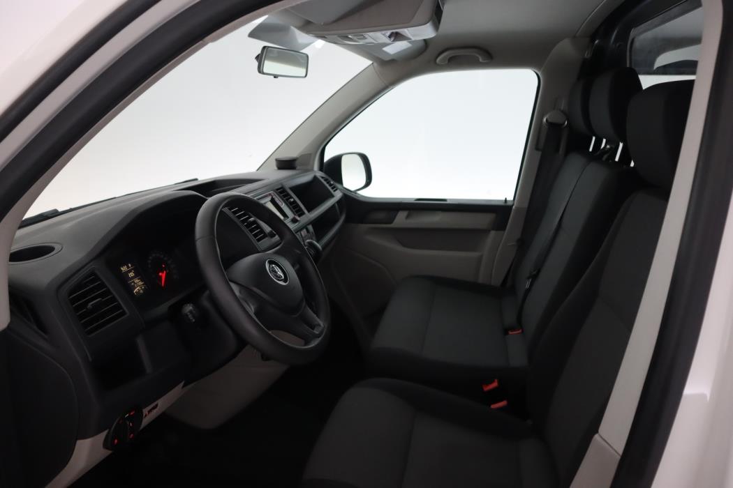 VOLKSWAGEN Transporter 2016