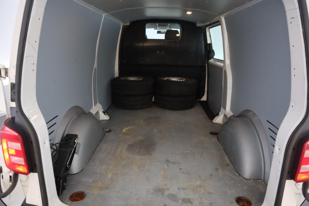 VOLKSWAGEN Transporter 2016