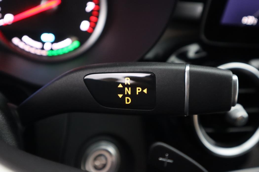 MERCEDES-BENZ GLC 2021