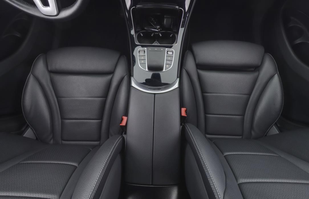 MERCEDES-BENZ GLC 2021