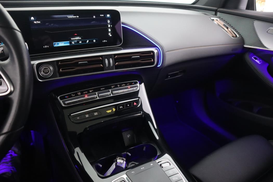 MERCEDES-BENZ EQC 2020