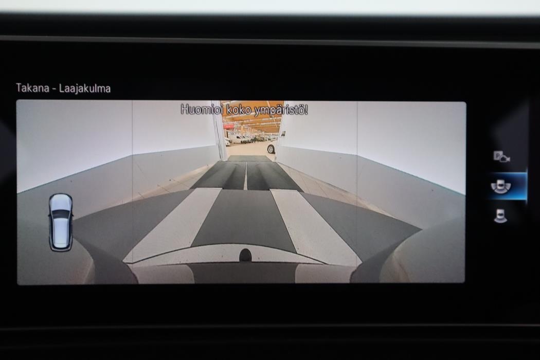 MERCEDES-BENZ EQC 2020