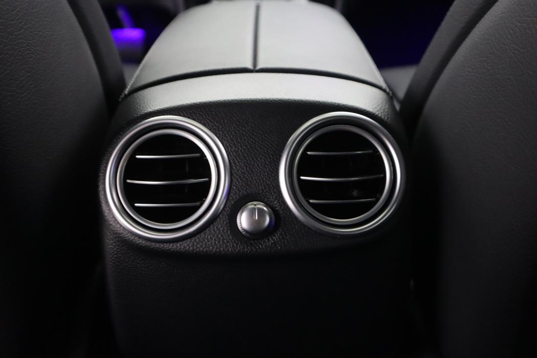 MERCEDES-BENZ EQC 2020