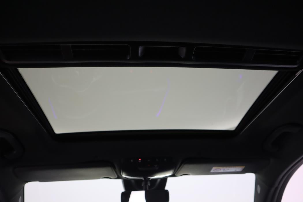 MERCEDES-BENZ EQC 2020