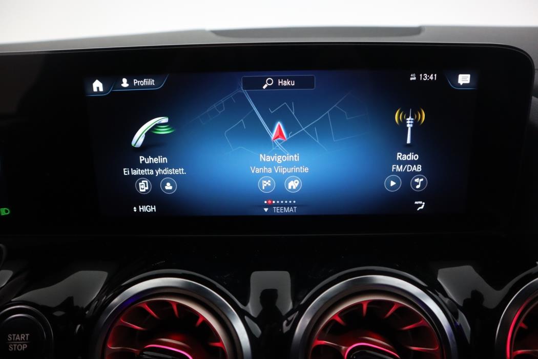 MERCEDES-BENZ EQA 2023