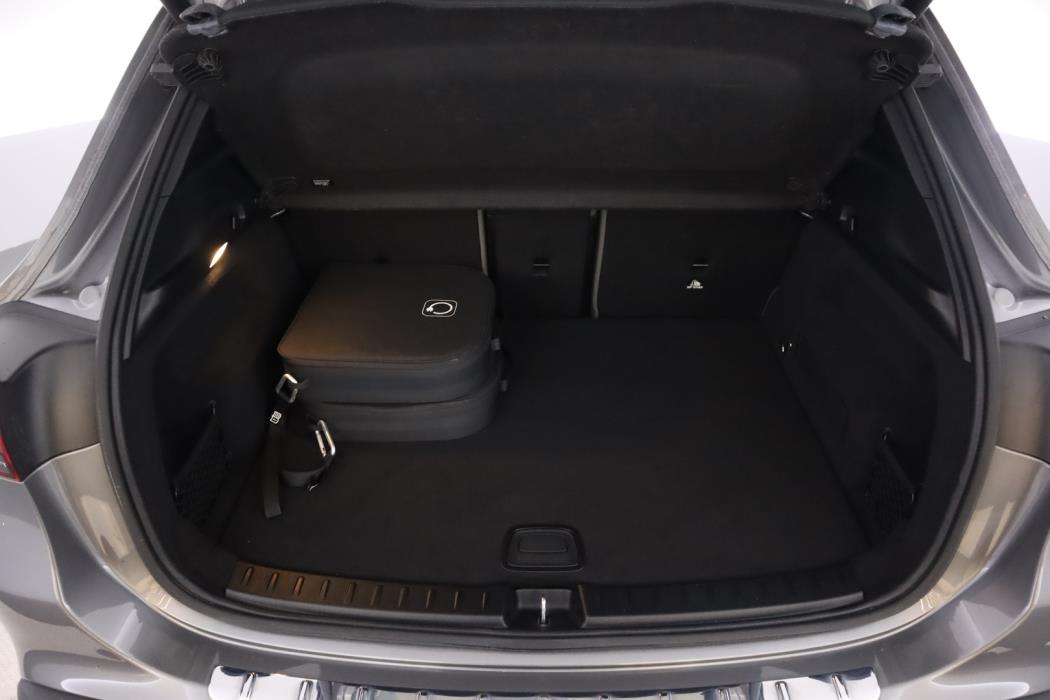 MERCEDES-BENZ EQA 2023