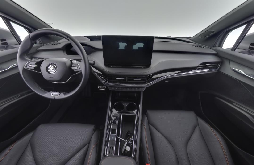 SKODA Enyaq 2025