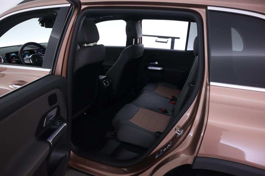 MERCEDES-BENZ EQB 2022