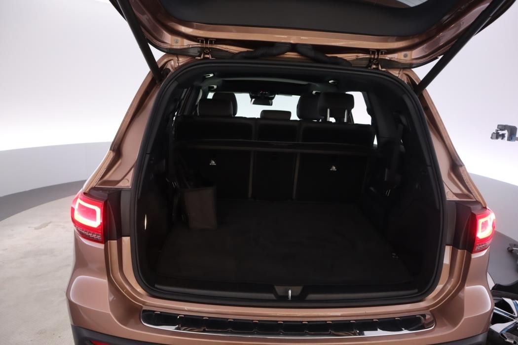 MERCEDES-BENZ EQB 2022