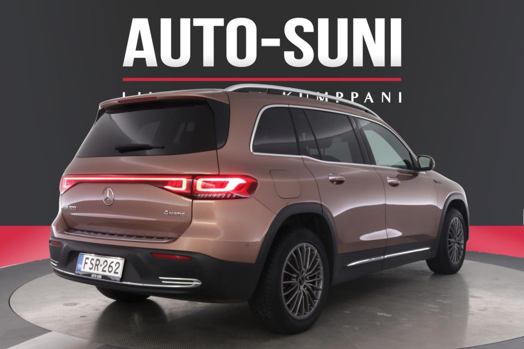 MERCEDES-BENZ EQB 2022