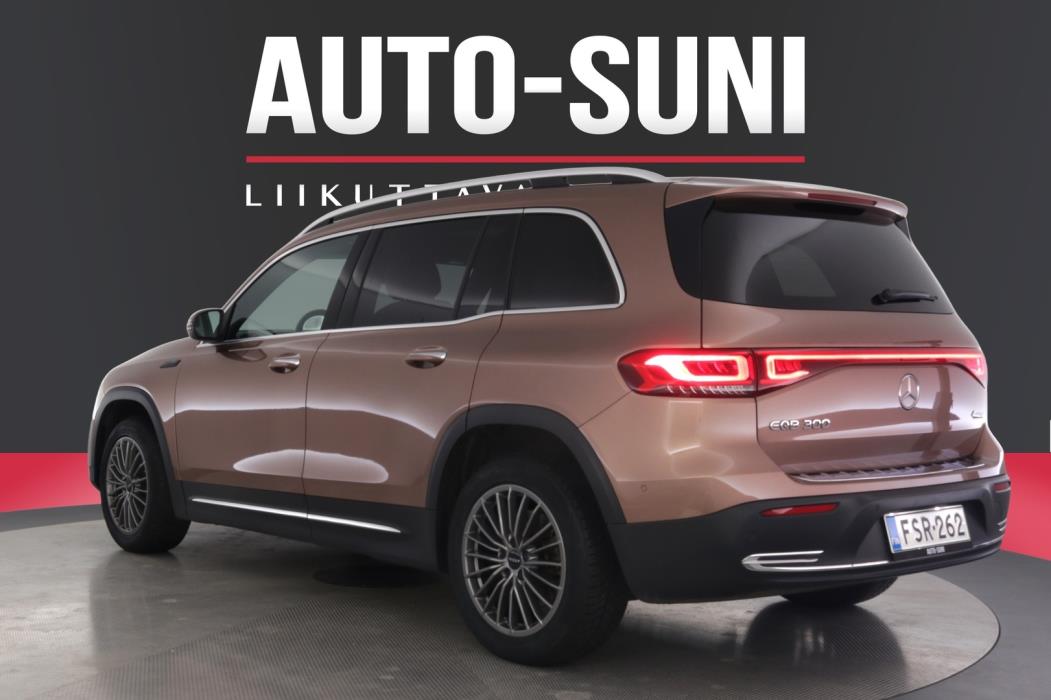 MERCEDES-BENZ EQB 2022