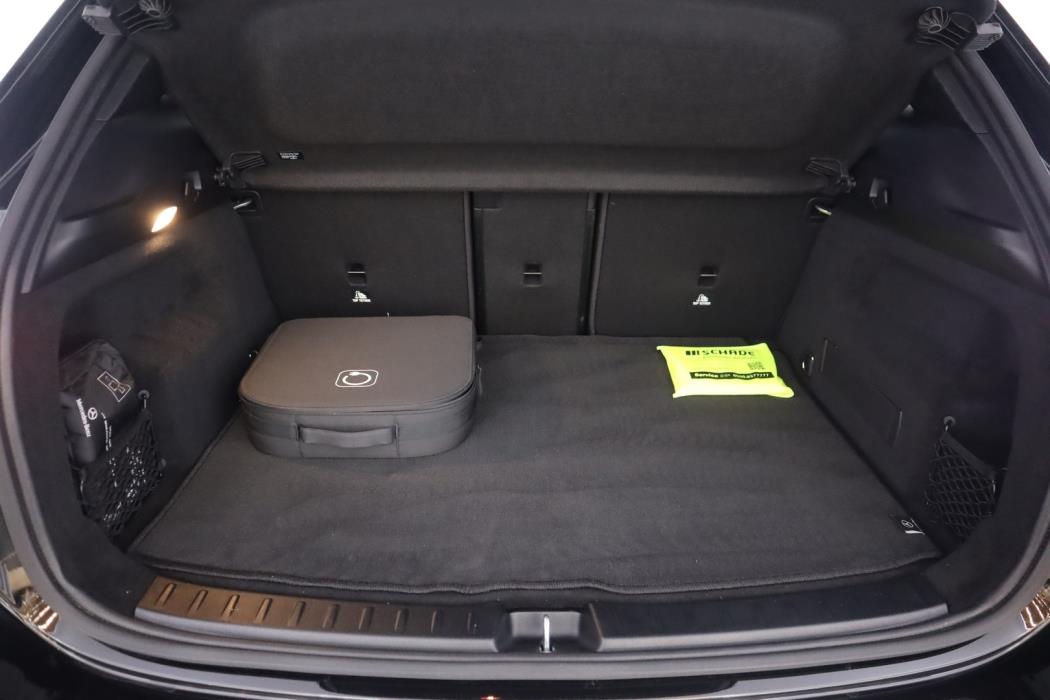 MERCEDES-BENZ EQA 2024