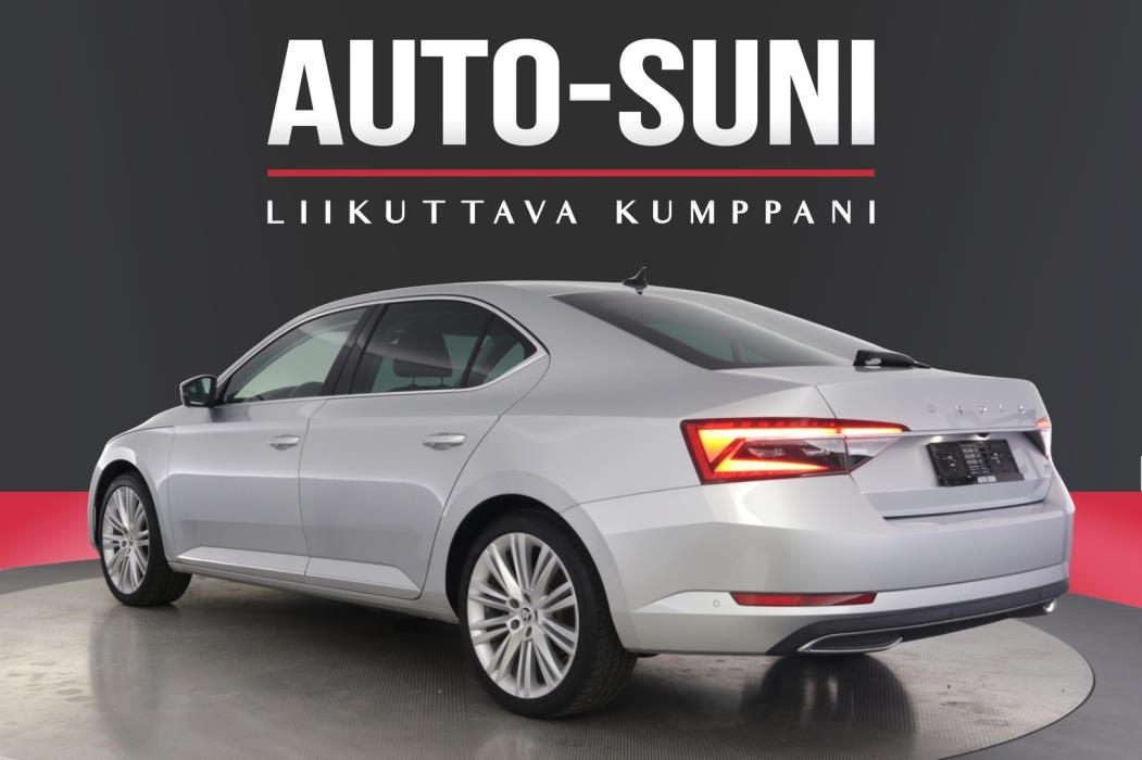 SKODA Superb 2024