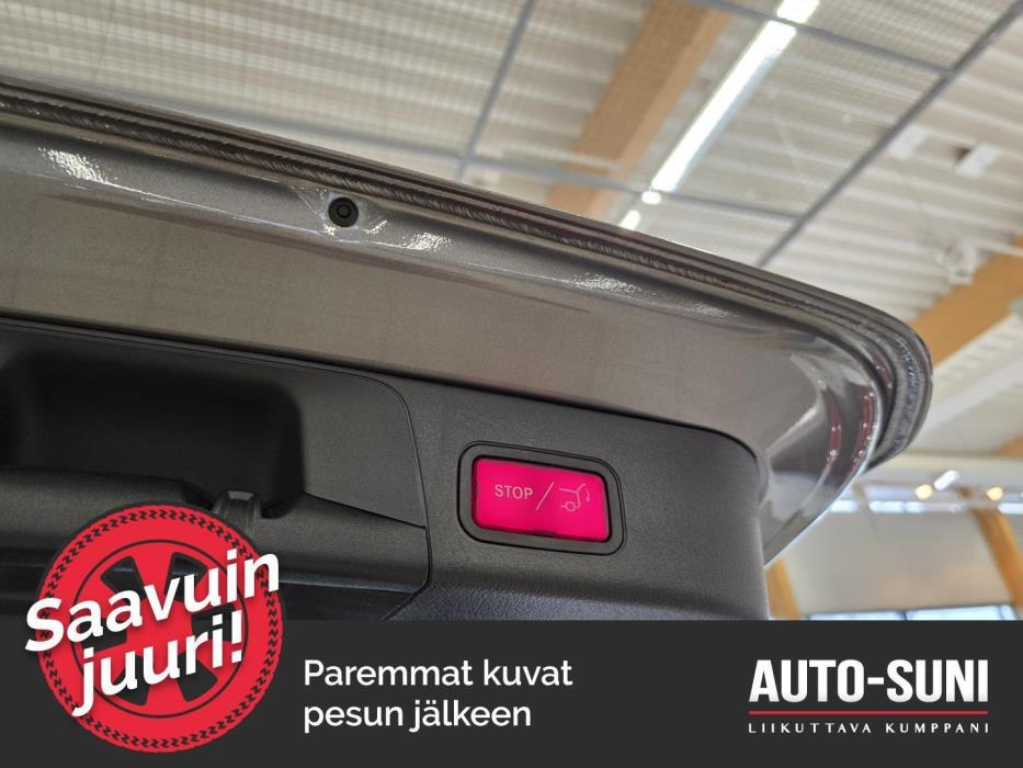 MERCEDES-BENZ EQB 2023