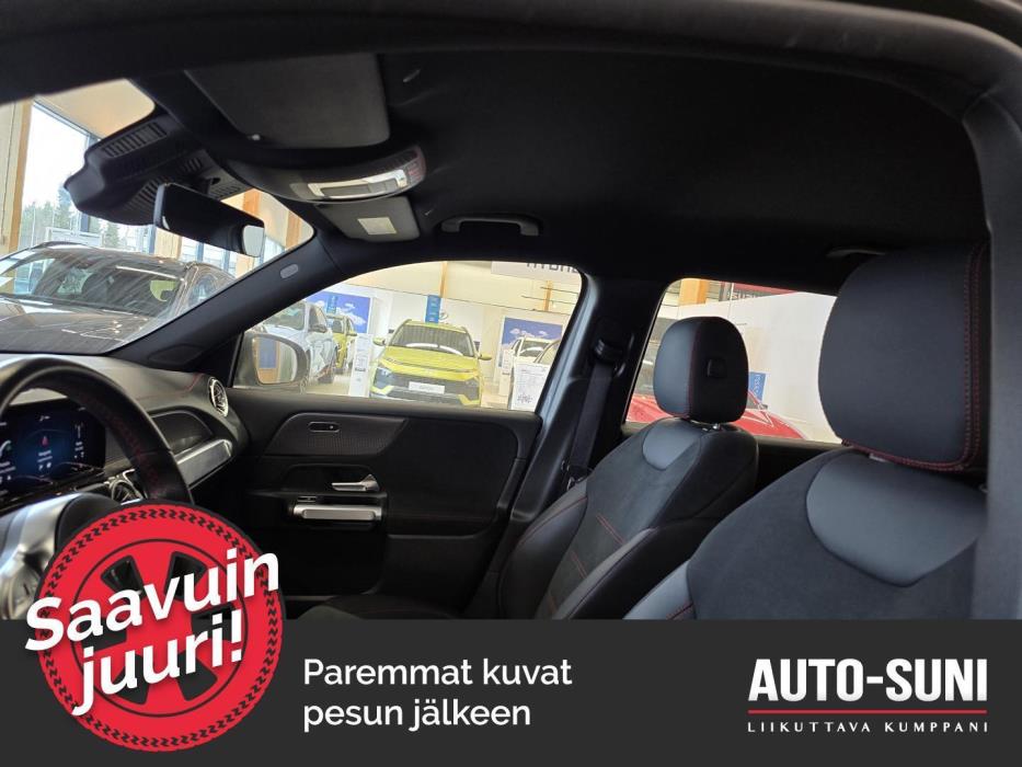 MERCEDES-BENZ EQB 2023