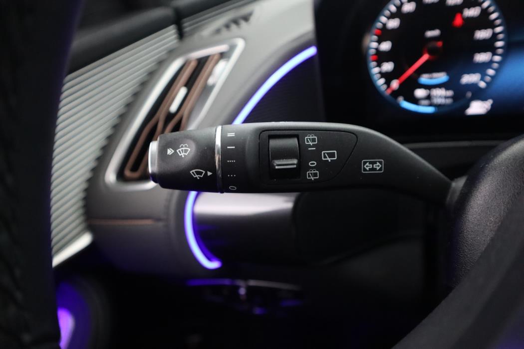 MERCEDES-BENZ EQC 2023