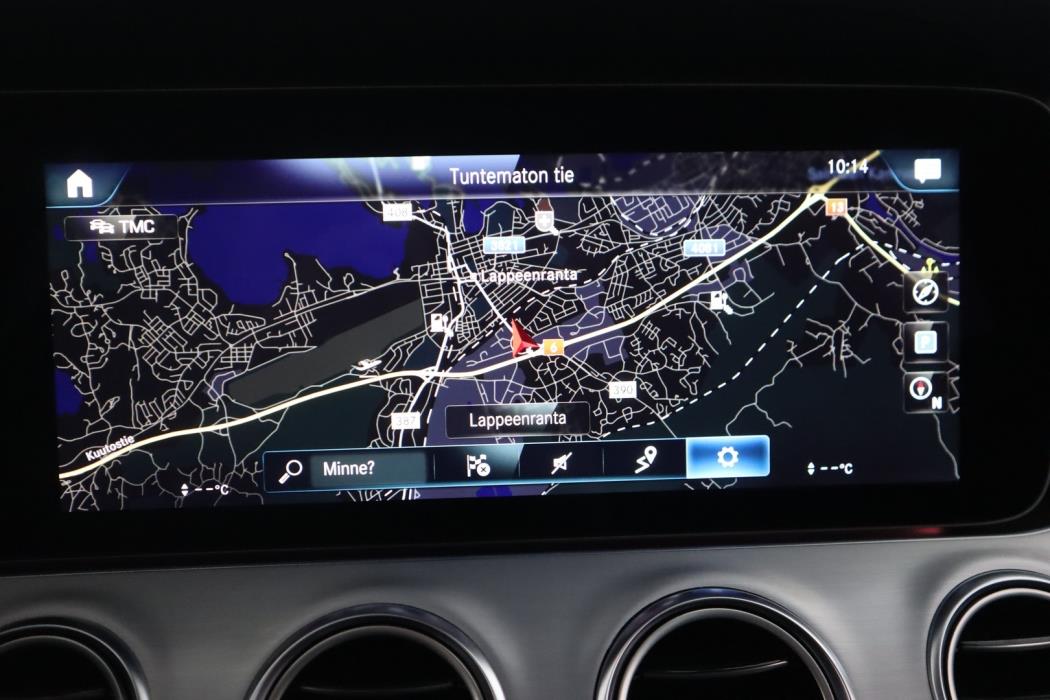 MERCEDES-BENZ E 2023