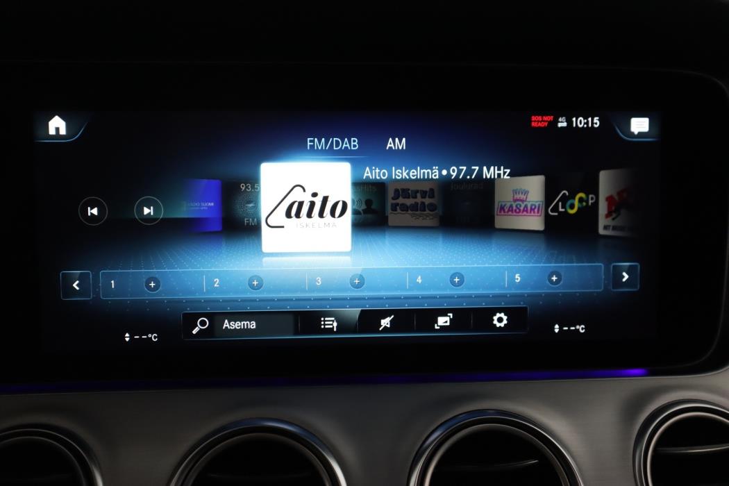 MERCEDES-BENZ E 2023